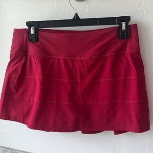 Lululemon pace rival mid rise skirt size 6 red